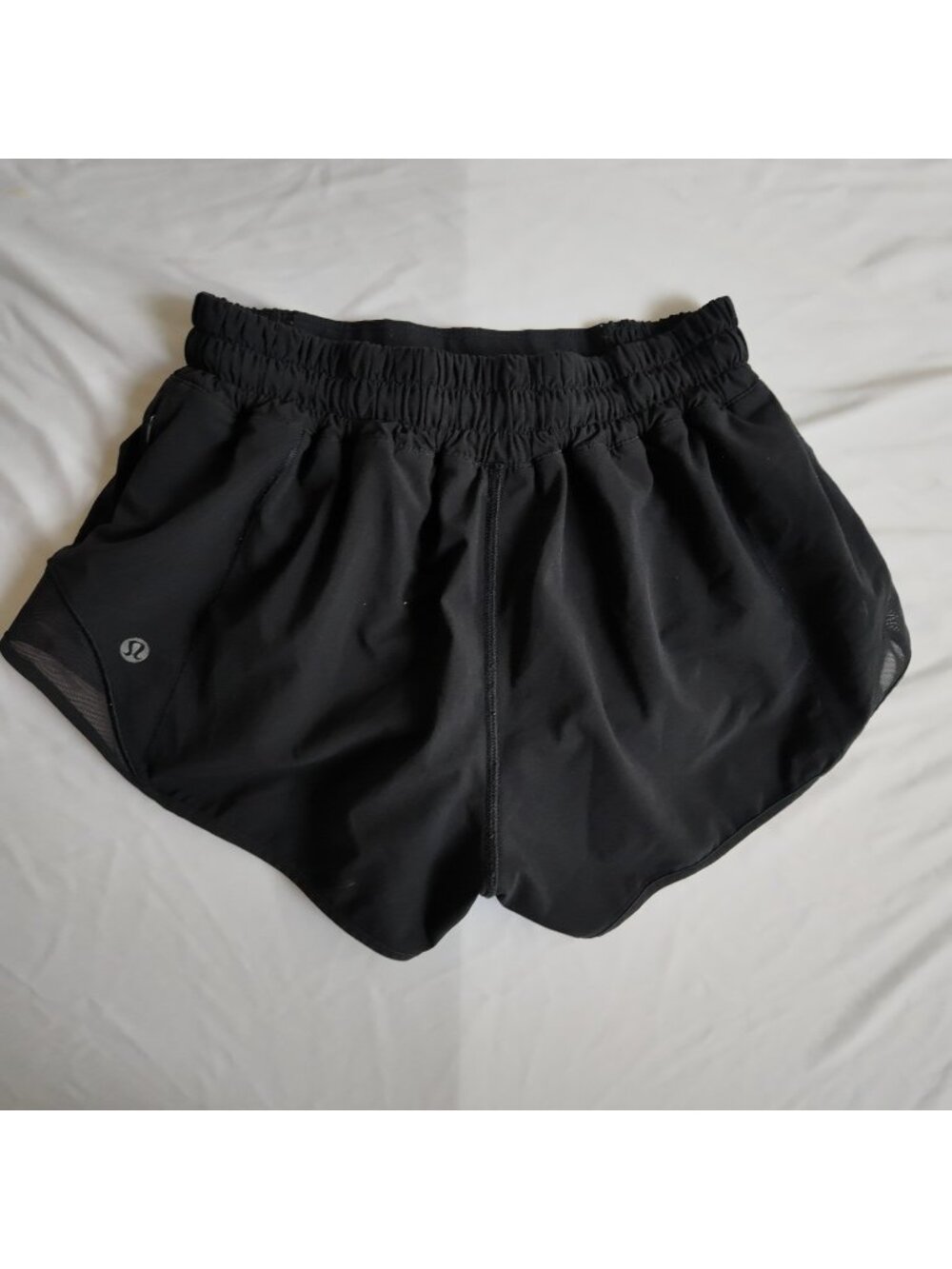 lululemon Hotty Hot Shorts Size 4 Athletic Running Gym Workout Black